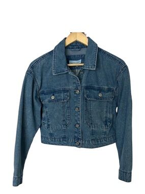 Cropped denim Jacket blue Jean medium wash front pockets Size M